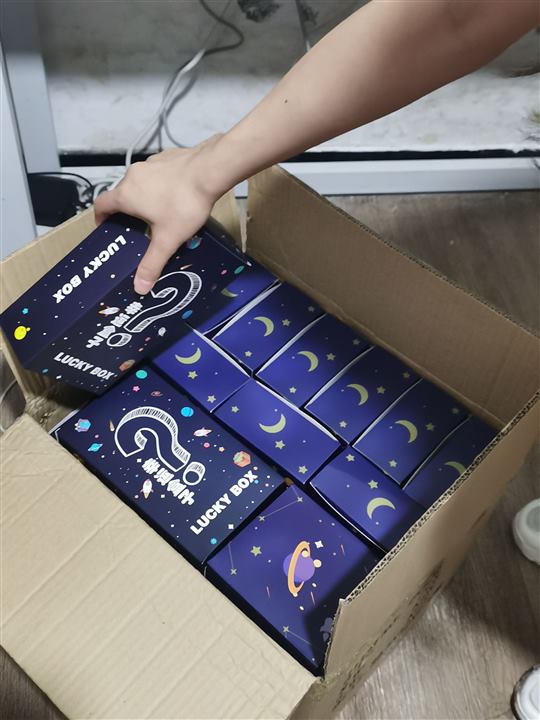 Bulk mystery box packing process at Mewoo